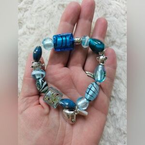 Avon Beaded Chic Sealife Stretch Bracelet, Turtle, Fish, Glass Like Beads, NWOT